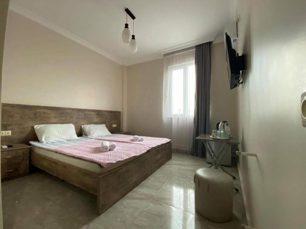 Nana'S Hotel Tchaikovsky Street 34 巴统 外观 照片